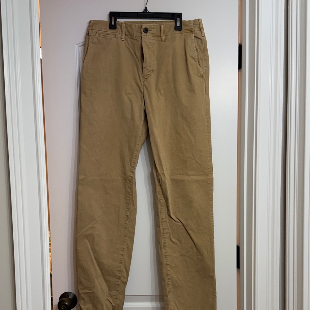 American Eagle Outfitters Men's Khaki Chinos